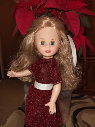 Muñeca Kika 40cm vestida y calzada