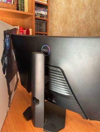 Monitor Dell 144Hz Curvo
