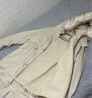 Parka beige forro borreguito talla M