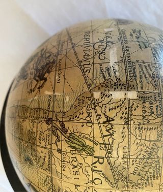 ANTIGUO GLOBO TERRÁQUEO