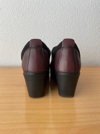 Zapato abotinado de piel marca +48HRS