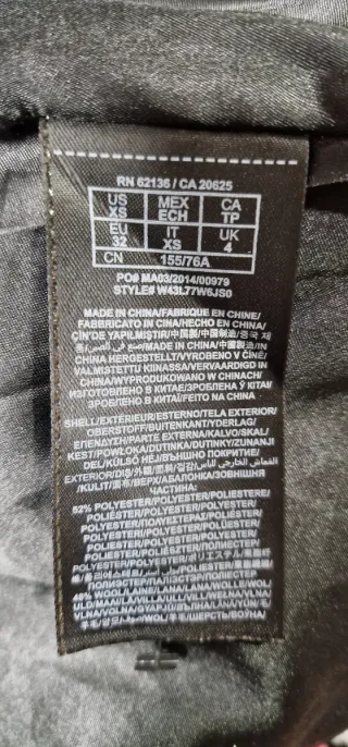 Abrigo Guess Militar Negro Talla XS