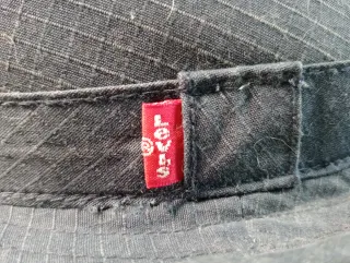 Sombrero Levi's Talla M Negro
