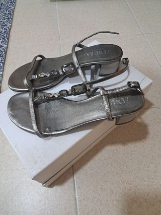 Sandalias Zendra Talla 36 Plata
