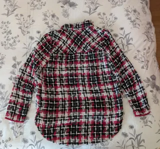 Sobrecamisa Zara cuadros rojo, blanco y negro