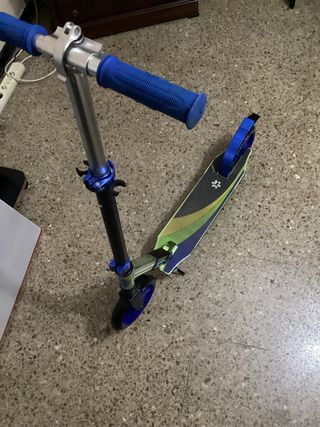 Patinete Tijuana azul y verde