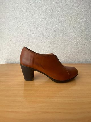 Botín marrón piel