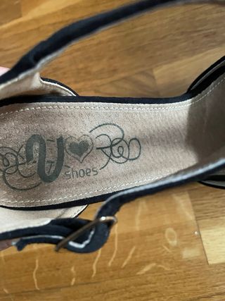 Zapatos de tacón negros