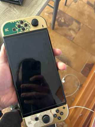 Nintendo Switch OLED Zelda + Accessori