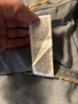 Cazadora vaquera bordada multicolor