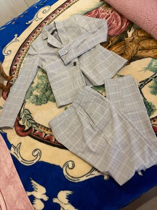 Traje Zara Gris y Azul