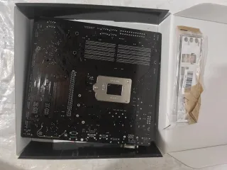 PLACA BASE GIGABYTE B460M DS3H