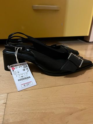 Zapatos Slingback Stradivarius Negros Hebilla