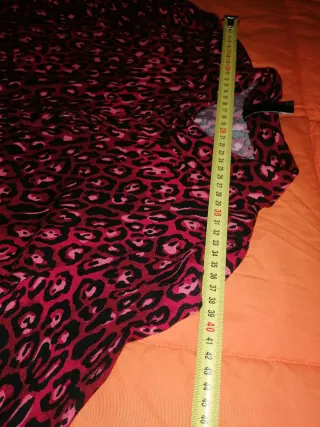 Vestido burdeos estampado print Springfield T. L