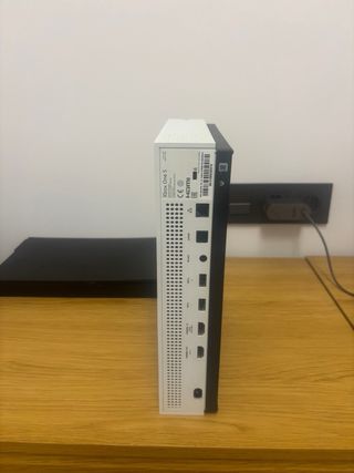 Xbox One S 1TB Bianca (senza controller)