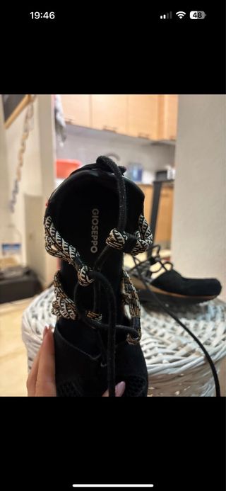 Sandalias Gioseppo negras y multicolor