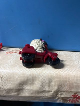 Figura McDonald's Oveja Shaun en Moto 2013