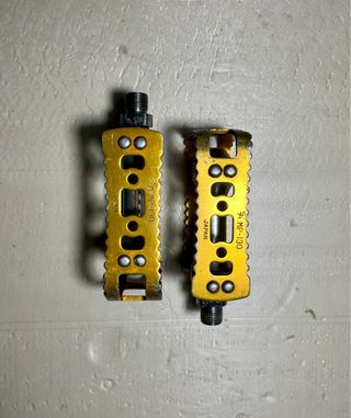 Pedales SR MT-130 Japan