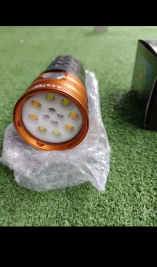 Linterna de buceo Asafee