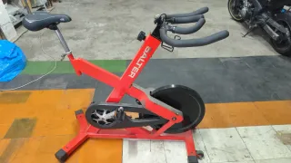 Bicicleta Spinning Salter Roja