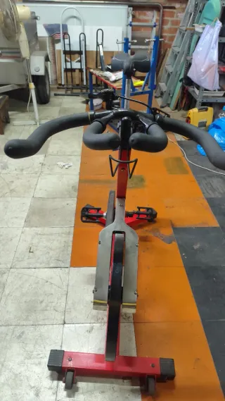 Bicicleta Spinning Salter Roja