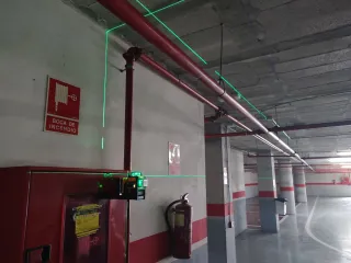 Nivel Láser DeWalt 12 Líneas 360°