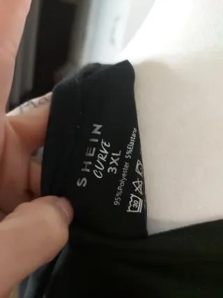 Camiseta manga larga con corazones