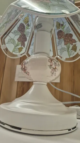 Coppia di lampade da tavolo in metallo e cristallo