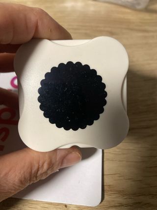 Troqueladora de papel con borde festoneado