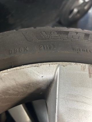 Llantas BMW E90 5x120 en 17 pulgadas.