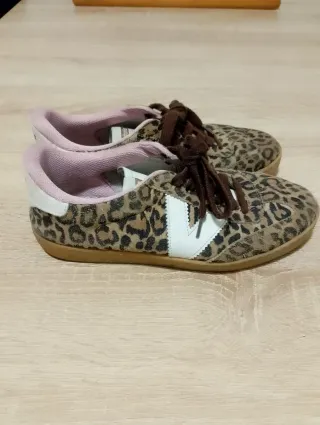 Zapatillas Victoria Animal Print