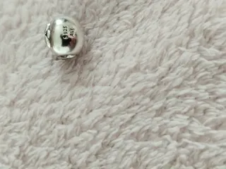 Charm gato Pandora plata