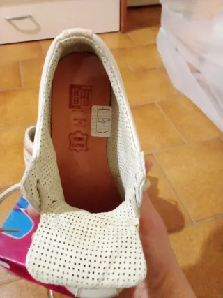 Scarpe bimbi beige n. 33