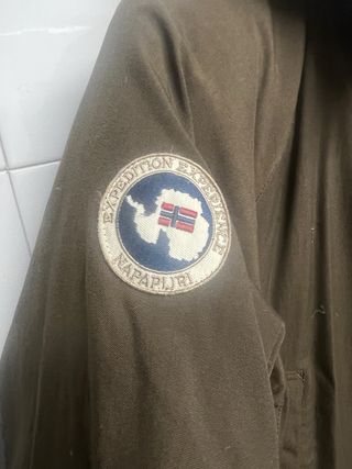 Parka Napapijri Plumas Verde Oliva. XL