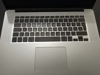 MacBook Pro i7 Plata