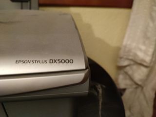 Impresora Multifunción Gris y Blanca