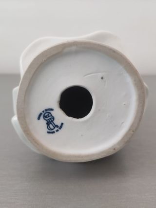 Figura Niña con Flores Tengra