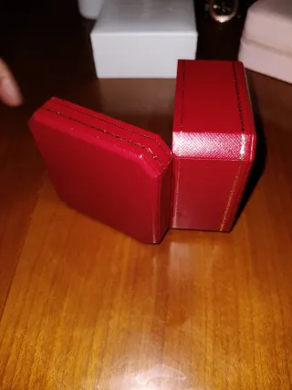 Caja Cartier para Anillo color Roja original