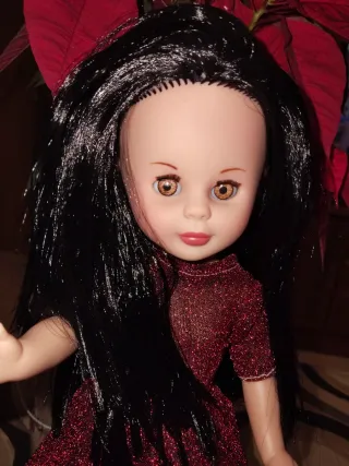 Muñeca Kika 40cm vestida y calzada