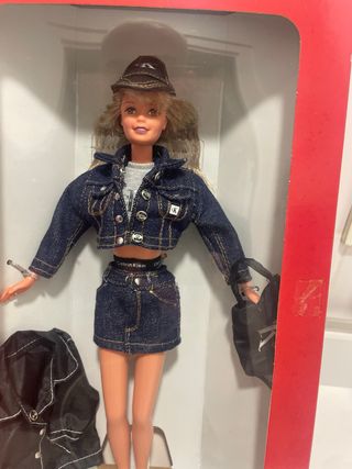 Barbie Calvin Klein Jeans