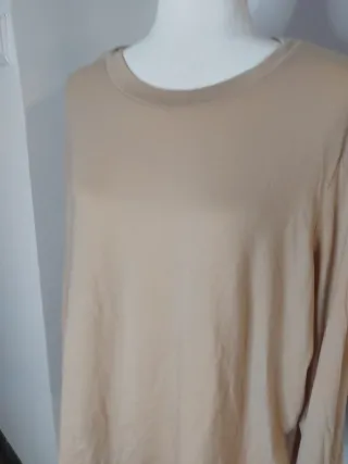 Camiseta beige manga larga