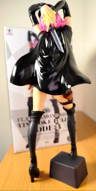 Banpresto One Piece Vinsmoke Reiju Flag Diamond Sh