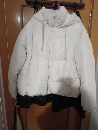 Abrigo Zara Beige Talla S