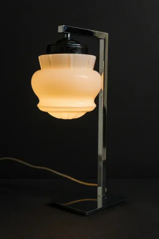 Candeeiro vintage opalino vidro e metal