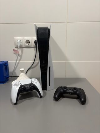 PS5 + FIFA 26 + 2 Mandos
