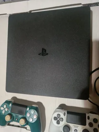 Consola PS4 v 11.0 + Juegos