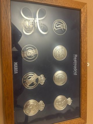 Colección Oficial Pines Insignias Real Madrid