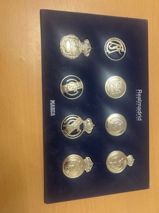 Colección Oficial Pines Insignias Real Madrid