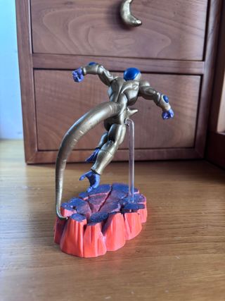 Figura Golden Freezer Banpresto