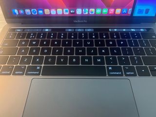 MacBook Pro 2017 i5 16GB 256GB